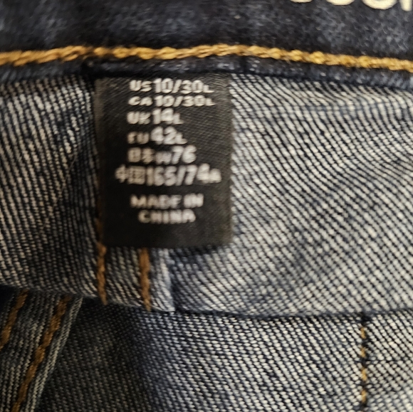 Gap boot cut jeans. Size 10 - Picture 4 of 5